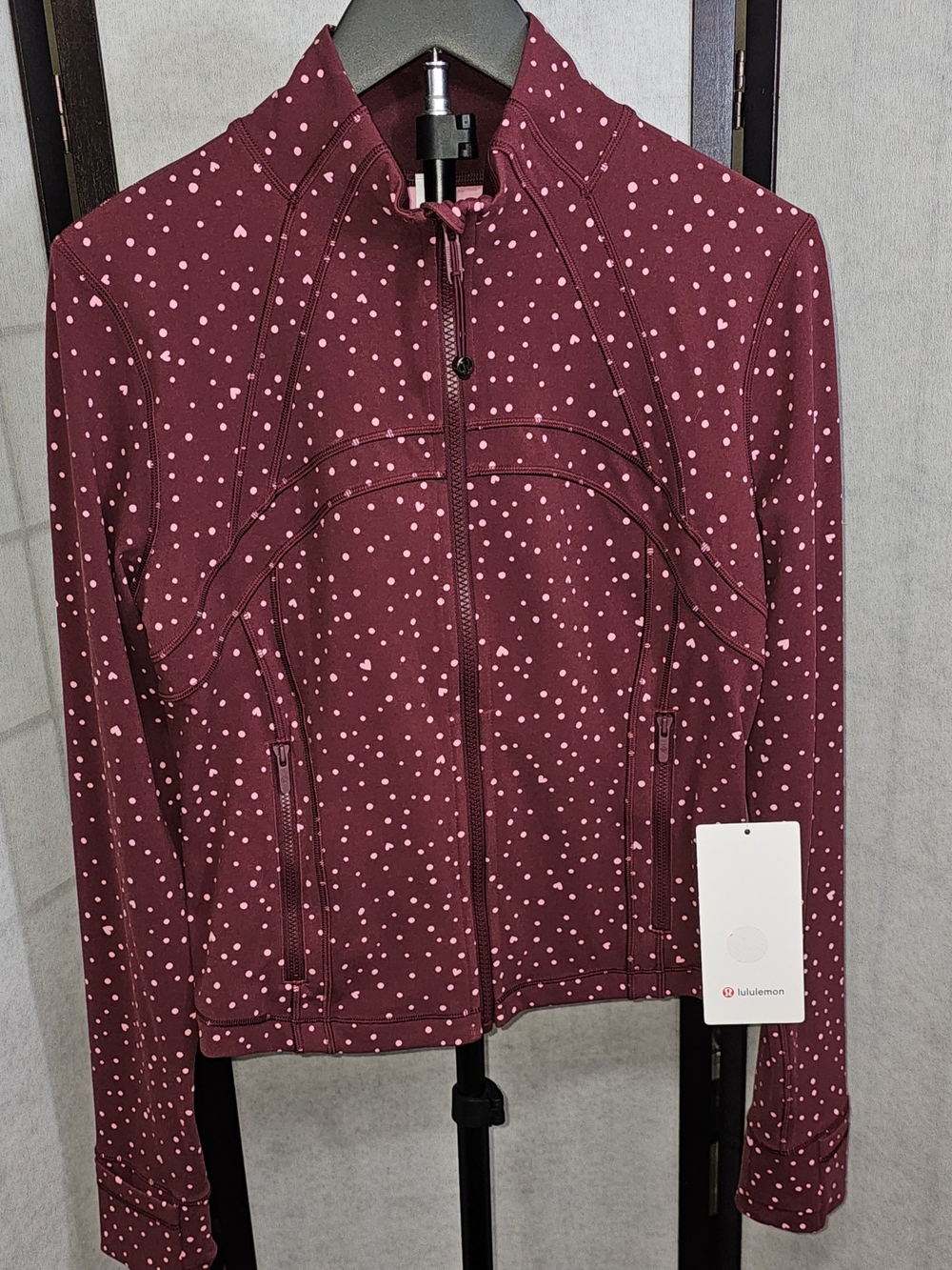 NWT Lululemon Define Cropped Jacket Nulu (Size 12) Hearts Dot Print